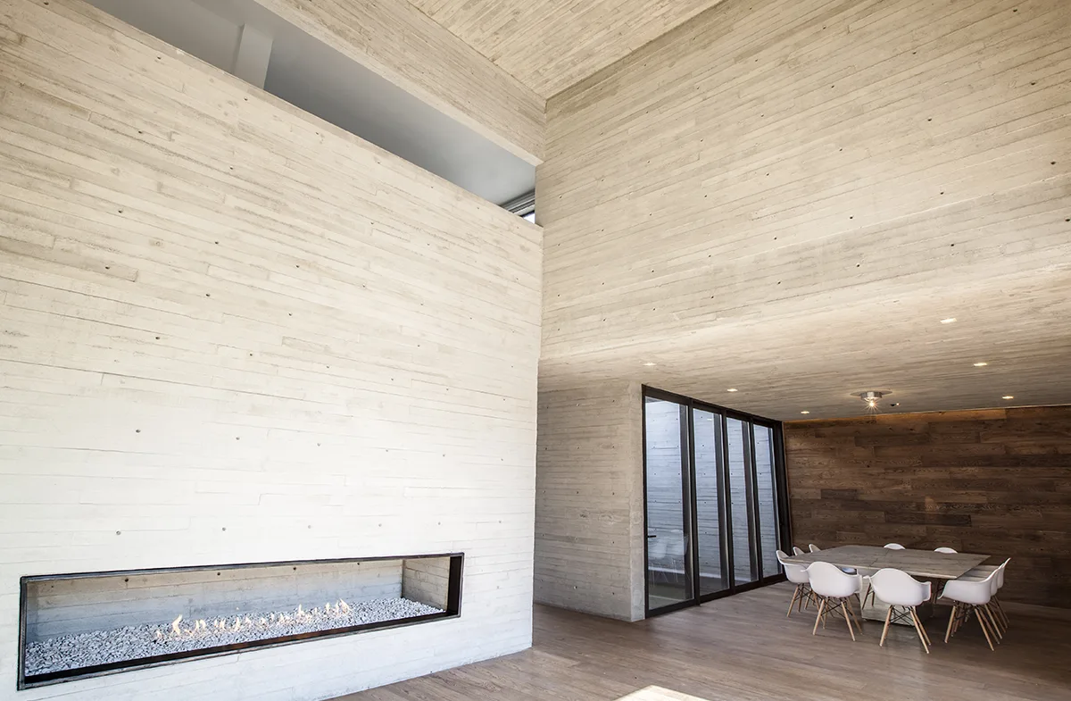 DB HOUSE — image 10