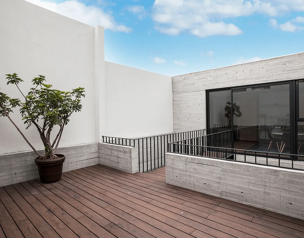 DB HOUSE — image 5