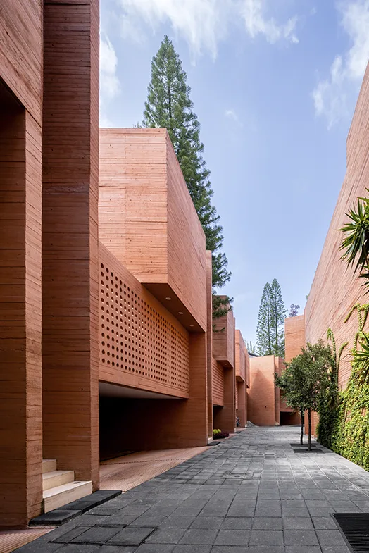 COMBO HOUSES — image 5