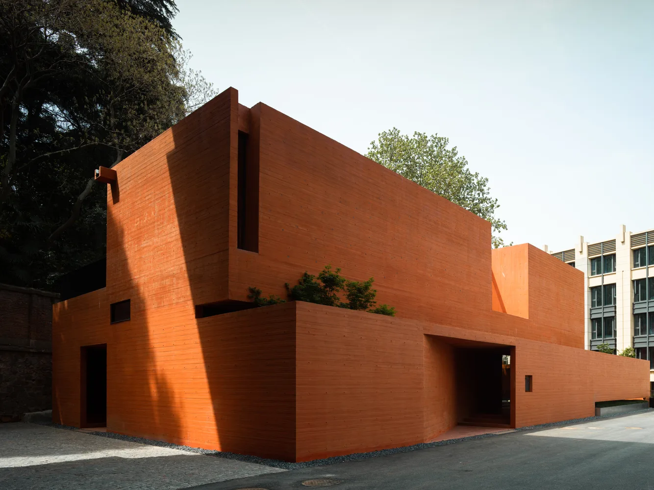 HN HOUSE — image 4